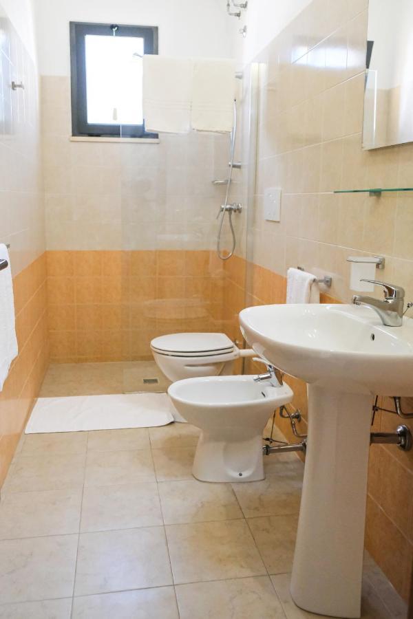 Terra D'Otranto Bed & Breakfast Uggiano La Chiesa Ngoại thất bức ảnh